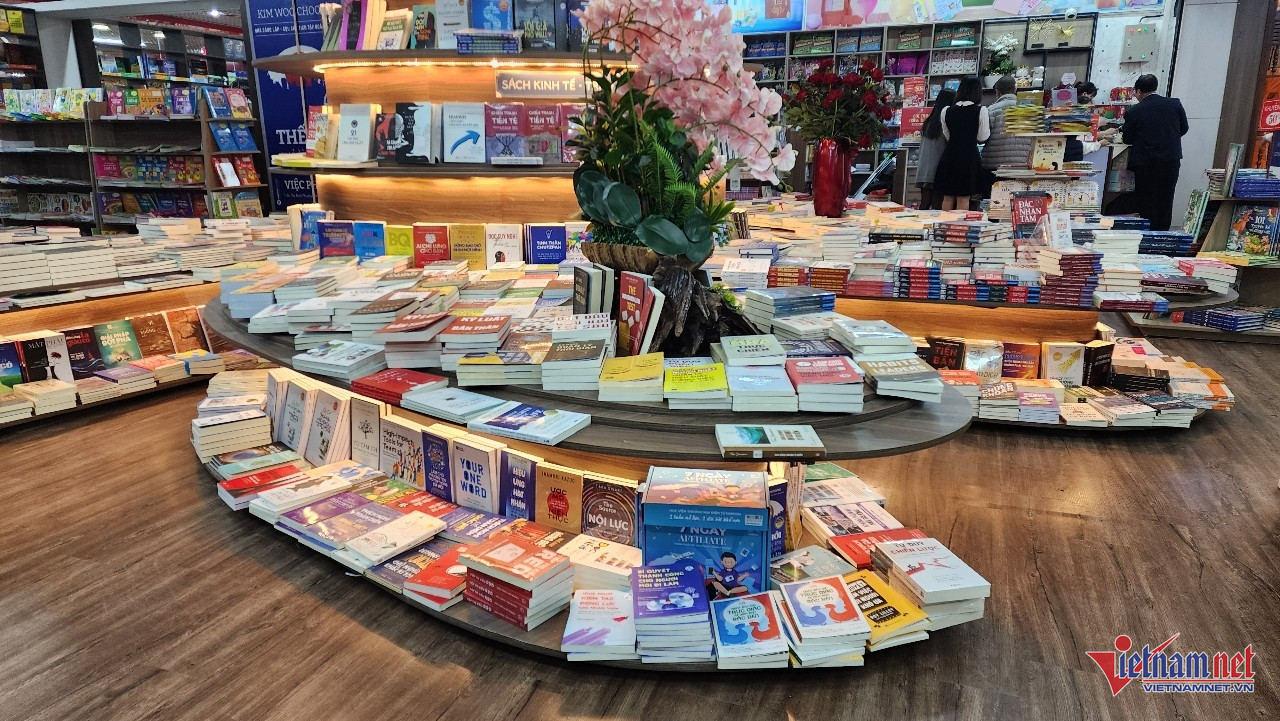 Nhà sách Tân Việt